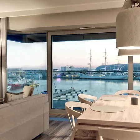 Yacht Park Marina By Amberblue Apartment *