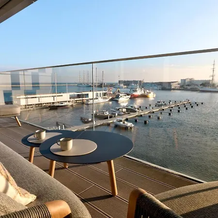 Yacht Park Marina By Amberblue Apartament *