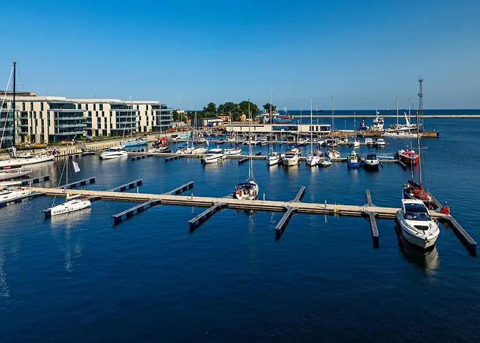 Yacht Park Marina By Amberblue アパート