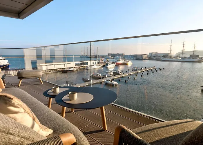 Yacht Park Marina By Amberblue Apartamento *